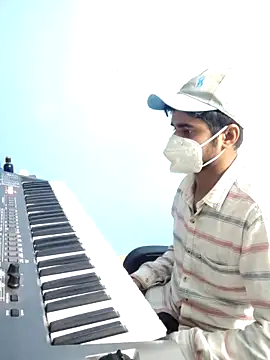 Snapshot of Ishan003 chatting on December 15, 2:21 pm Ishan003 online show from December 15, 2:21 pm