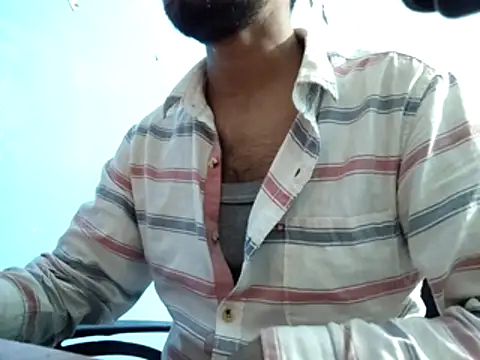 Snapshot of Ishan003 chatting on December 17, 2:34 pm Ishan003 online show from December 17, 2:34 pm