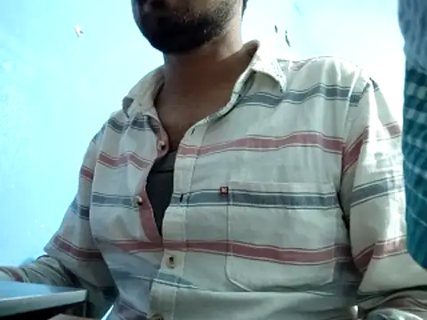 Snapshot of Ishan003 chatting on December 18, 2:12 pm Ishan003 online show from December 18, 2:12 pm