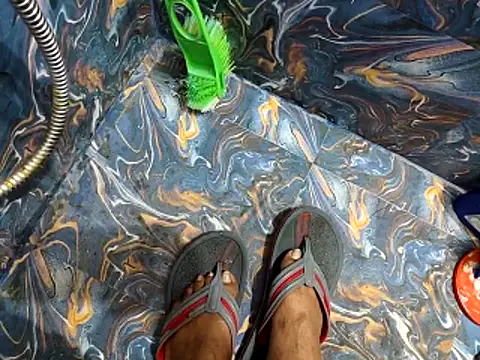 Snapshot of Ishan003 chatting on December 20, 1:45 am Ishan003 online show from December 20, 1:45 am