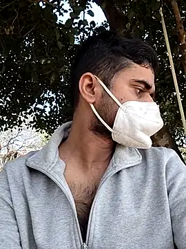 Snapshot of Ishan003 chatting on January 16, 3:54 am Ishan003 online show from January 16, 3:54 am