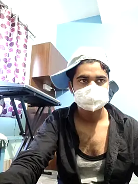 Snapshot of Ishan003 chatting on February 10, 1:21 am Ishan003 online show from February 10, 1:21 am