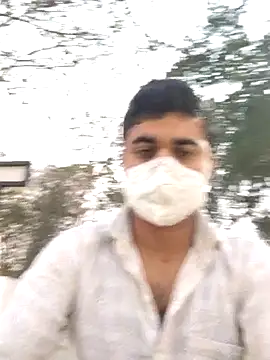 Snapshot of Ishan003 chatting on February 22, 12:34 am Ishan003 online show from February 22, 12:34 am