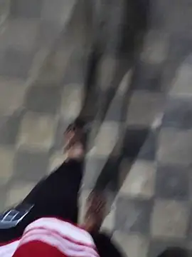 Snapshot of Ishan003 chatting on February 27, 4:07 pm Ishan003 online show from February 27, 4:07 pm