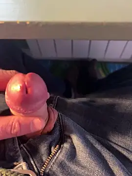  t0ni0  online show from February 13, 3:56 pm