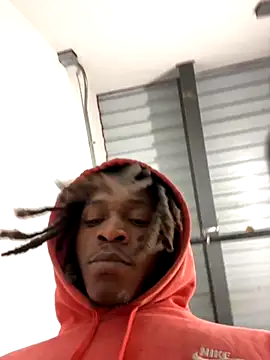 Snapshot of sneakylink13__ chatting on October 11, 1:53 pm sneakylink13 online show from October 11, 1:53 pm