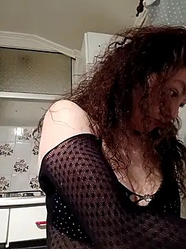 Snapshot of RamyLove36 chatting on February 1, 1:41 pm RamyLove36 online show from February 1, 1:41 pm