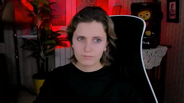 LolaAsmus online show from December 21, 5:03 am