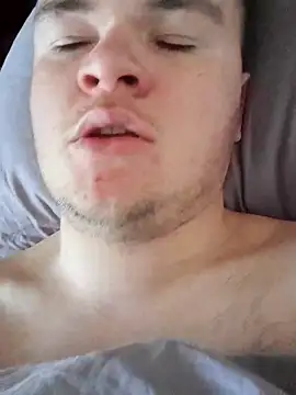 Snapshot of clemhotxxxx chatting on March 9, 10:19 am clemhotxxxx online show from March 9, 10:19 am