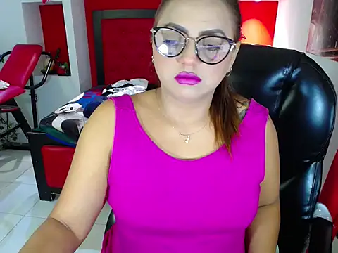 Snapshot of AbigailSexy1 chatting on December 5, 9:29 am AbigailSexy1 online show from December 5, 9:29 am