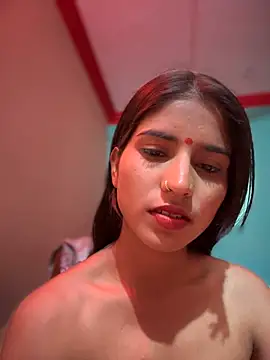 Snapshot of DiyAsingHh chatting on February 8, 8:20 am DiyAsingHh online show from February 8, 8:20 am