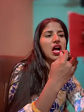 Snapshot of DiyAsingHh chatting on March 18, 6:46 am DiyAsingHh online show from March 18, 6:46 am