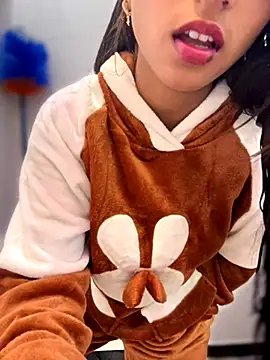 Snapshot of DiyAsingHh chatting on November 28, 11:51 pm DiyAsingHh online show from November 28, 11:51 pm