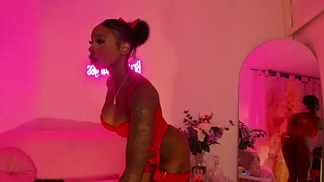 bruneettklaryss online show from April 14, 5:24 am