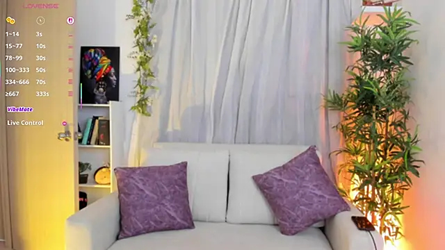 natty romanof 18 online show from July 1, 11:56 am