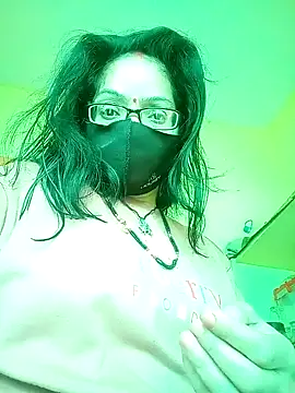 Snapshot of heenage chatting on December 13, 5:05 am heenage online show from December 13, 5:05 am