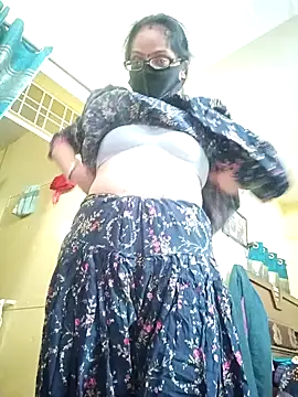 Snapshot of heenage chatting on February 3, 4:04 am heenage online show from February 3, 4:04 am