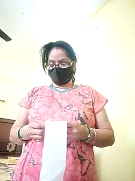 Snapshot of heenage chatting on February 21, 7:45 am heenage online show from February 21, 7:45 am