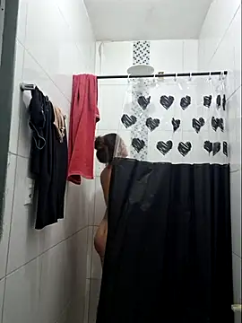 luuhcat09 online show from November 17, 9:53 pm