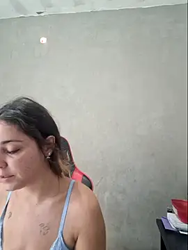 luuhcat09 online show from March 27, 1:11 pm