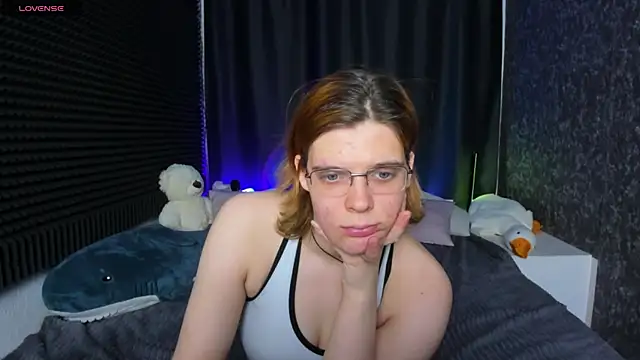 KIKI Krash online show from February 4, 1:48 pm