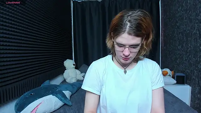 KIKI Krash online show from February 20, 10:27 am