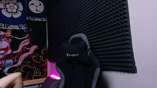 KIKI Krash online show from November 28, 10:07 am