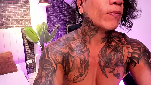 Dantesuarez28 online show from January 11, 9:25 am