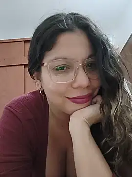 Snapshot of Carliina_Soussa chatting on July 6, 11:07 pm Carliina Soussa online show from July 6, 11:07 pm