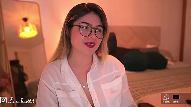 Lau Bee online show from February 1, 4:49 pm