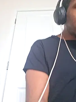 bigboytoy912 online show from June 19, 10:13 pm