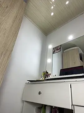 Abigail Cowen online show from February 25, 12:34 pm