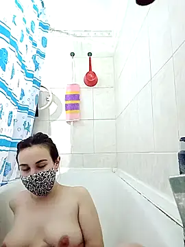 Snapshot of MikaKors chatting on December 2, 5:04 pm MikaKors online show from December 2, 5:04 pm