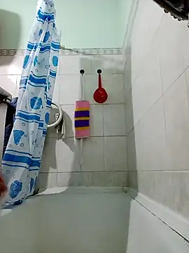 Snapshot of MikaKors chatting on December 3, 3:11 pm MikaKors online show from December 3, 3:11 pm