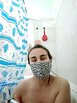 Snapshot of MikaKors chatting on December 21, 4:46 pm MikaKors online show from December 21, 4:46 pm