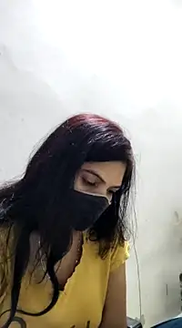 Snapshot of illay_love chatting on February 18, 5:21 pm illay love online show from February 18, 5:21 pm