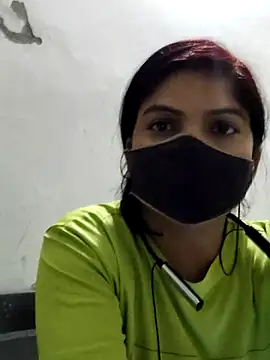 Snapshot of illay_love chatting on February 19, 5:06 pm illay love online show from February 19, 5:06 pm
