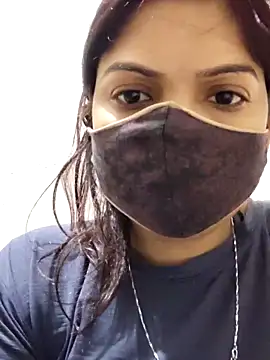 Snapshot of illay_love chatting on March 1, 2:59 am illay love online show from March 1, 2:59 am