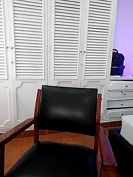 Adel Nesbiit online show from March 10, 7:41 pm