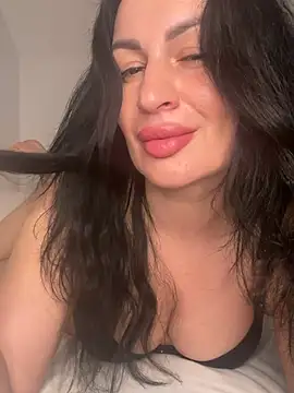 Helena7077 online show from April 16, 10:34 pm