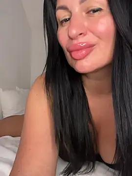 Helena7077 online show from July 12, 12:23 am