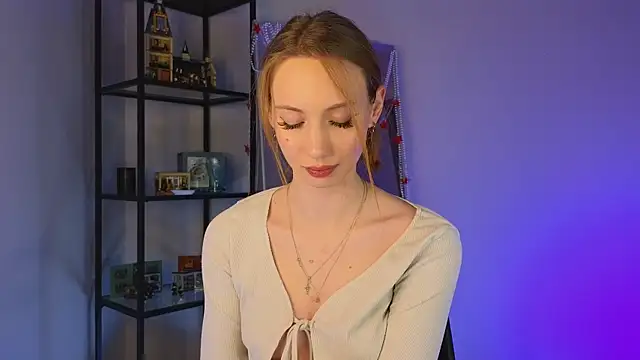 Snapshot of elfinvibes chatting on January 27, 9:23 am elfinvibes online show from January 27, 9:23 am