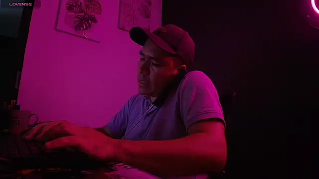 Snapshot of Jhonatan_Morales_S chatting on January 10, 3:07 am Jhonatan Morales S online show from January 10, 3:07 am