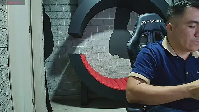 Jhonatan Morales S online show from November 10, 11:48 pm