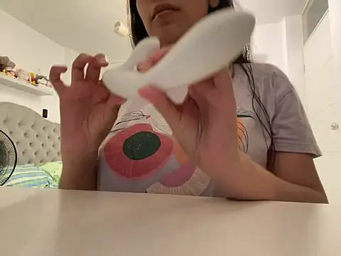 Snapshot of ForeverLola2024 chatting on March 4, 4:06 am ForeverLola2024 online show from March 4, 4:06 am