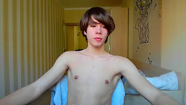 Snapshot of gayGamogey chatting on March 11, 11:44 am gayGamogey online show from March 11, 11:44 am