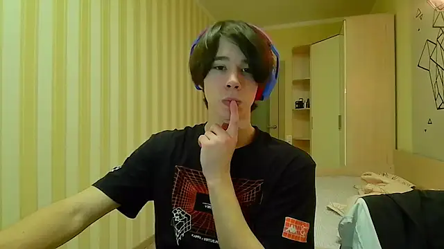 Snapshot of gayGamogey chatting on March 19, 7:06 pm gayGamogey online show from March 19, 7:06 pm