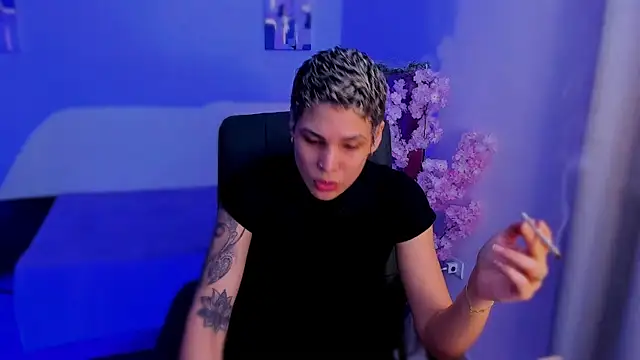 Snapshot of Charlee_pink chatting on November 27, 8:00 pm Charlee pink online show from November 27, 8:00 pm