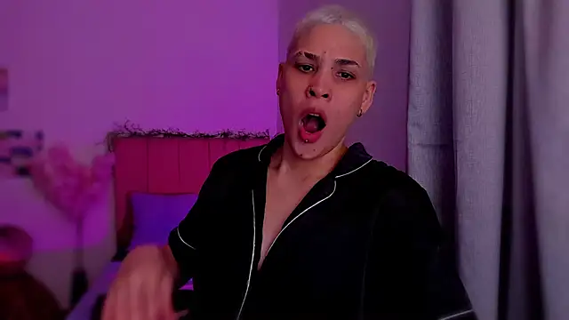 Charlee pink online show from March 1, 3:30 am