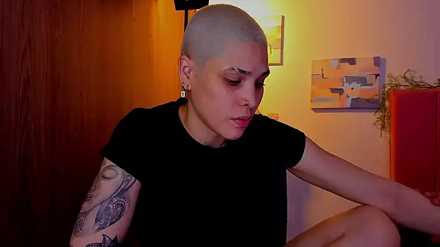 Charlee pink online show from March 19, 7:23 am